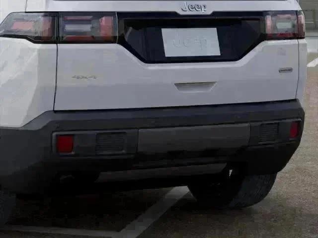 New 2026 Bright White Clear-Coat Exterior Paint Jeep Overland image 37
