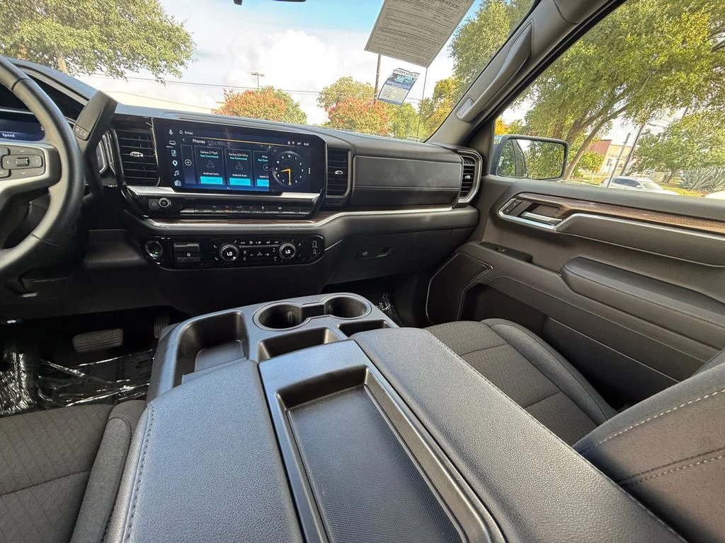 Used 2026 Black Chevrolet LT image 15