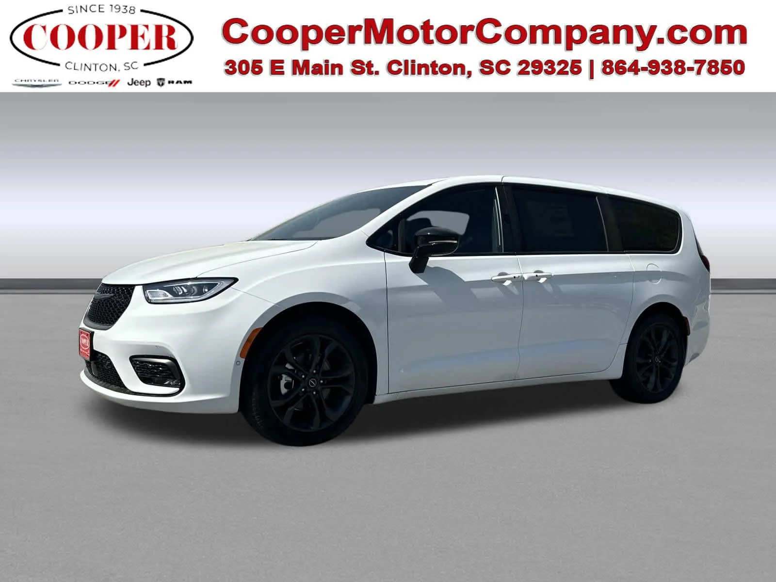 2026 Chrysler Pacifica Select's photo