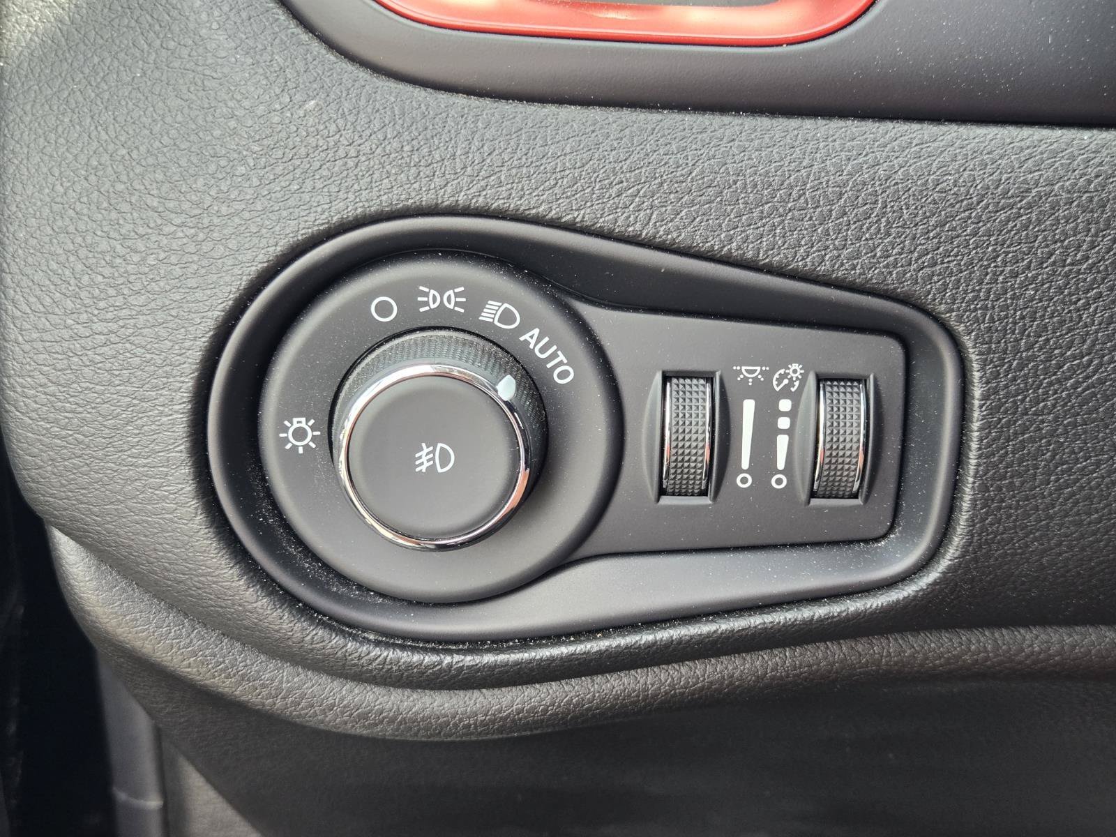 2023 Jeep Renegade Trailhawk - Photo 24