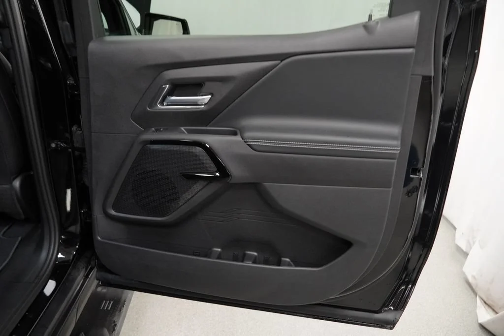 New 2026 Black Chevrolet LT - Max Range image 25