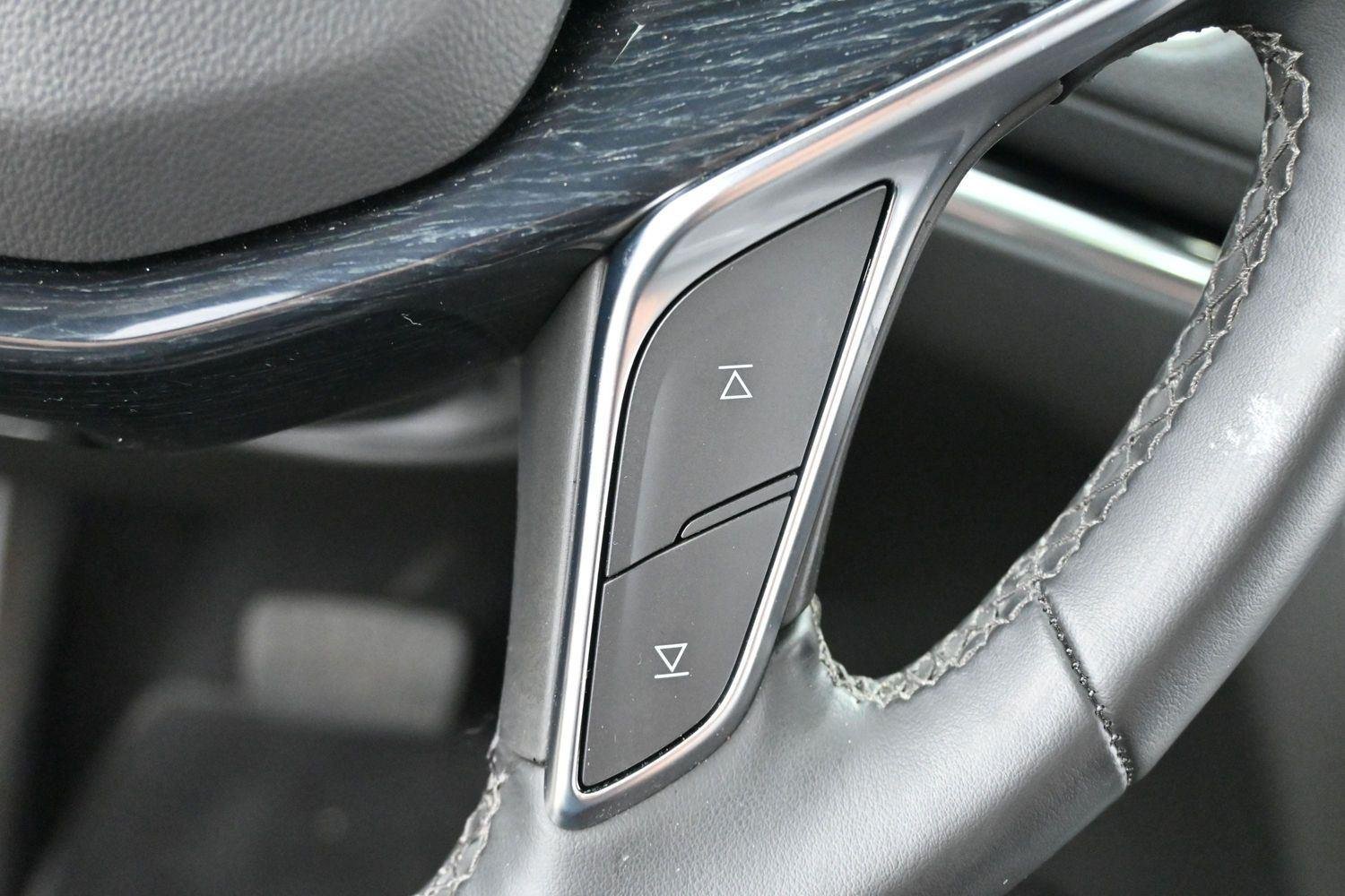 Used 2025 Stellar Black Metallic Cadillac AWD Premium Luxury image 20