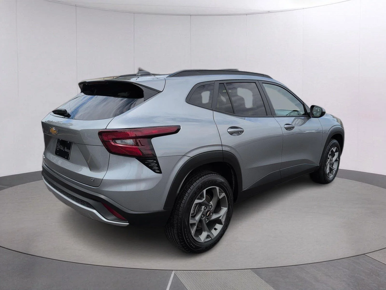 Used 2025 Sterling Gray Metallic Chevrolet LT image 7