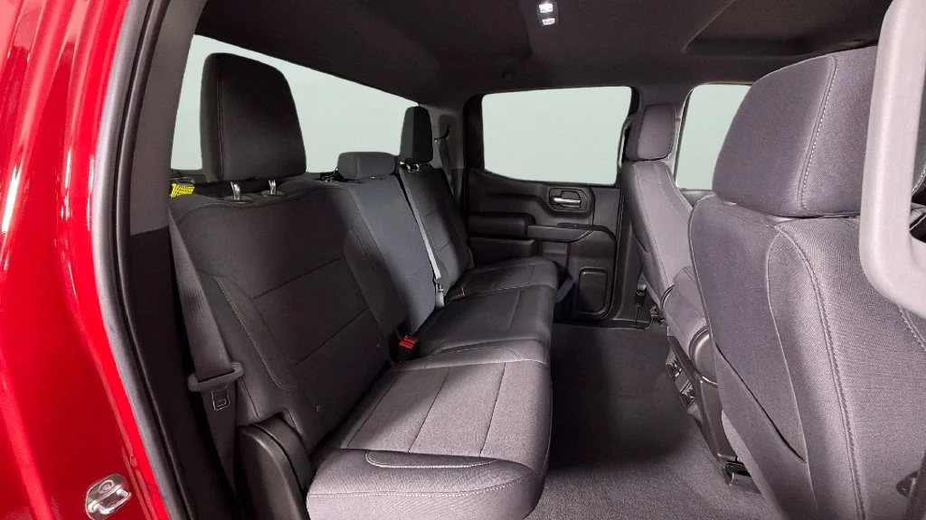 Used 2025 Red Hot Chevrolet Custom image 31