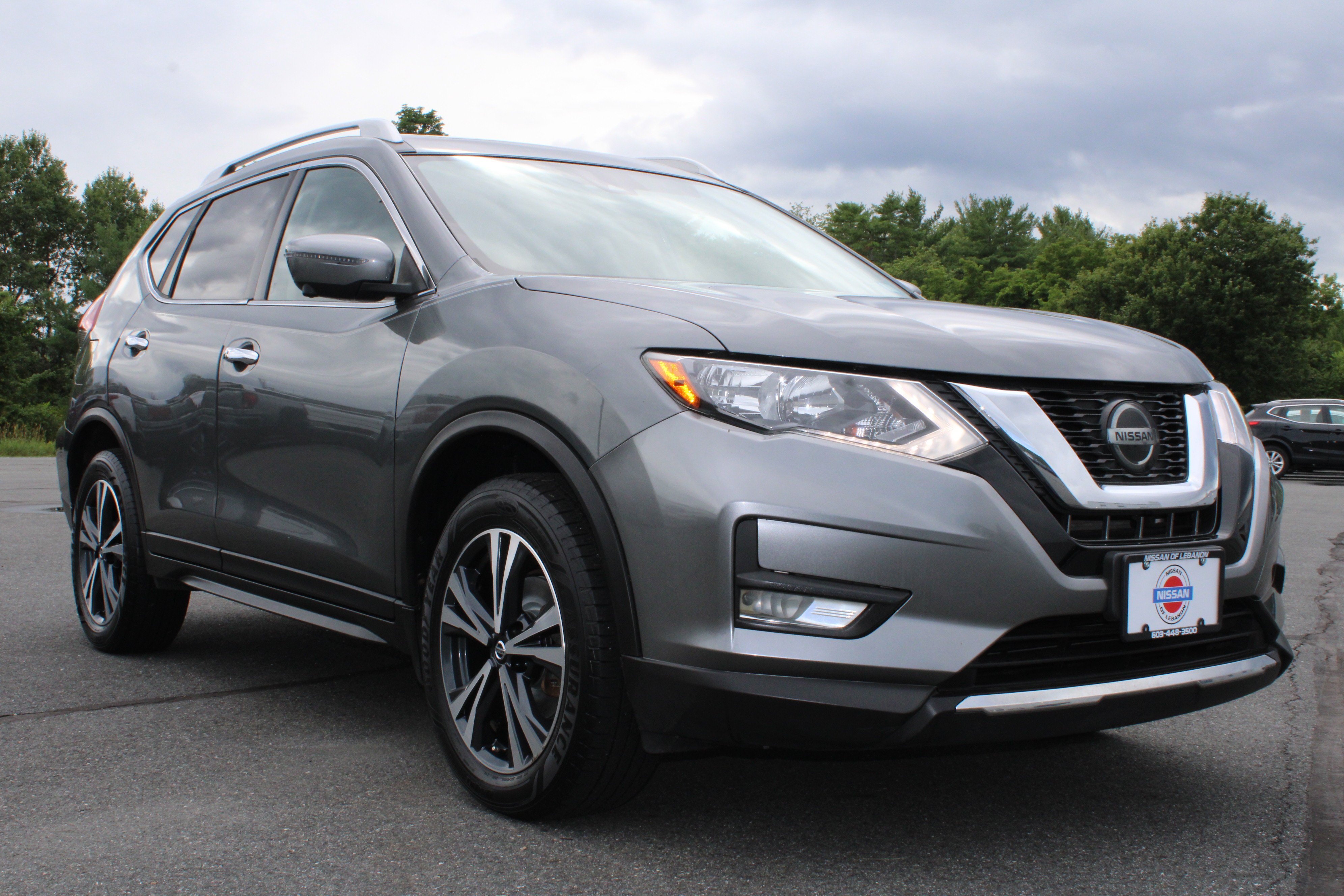 Used 2020 Gun Metallic Nissan SV image 4