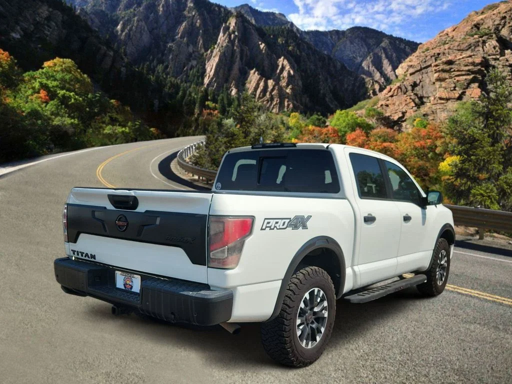 Used 2021 White Nissan PRO-4X image 3