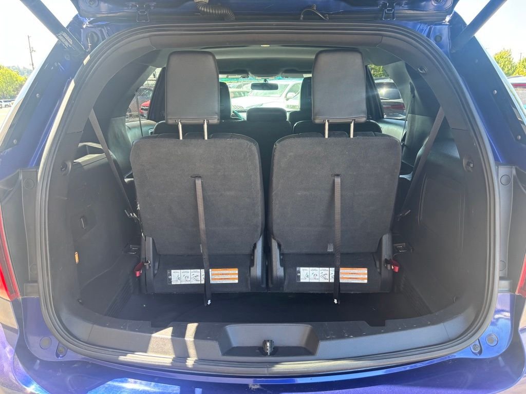 Used 2014 Blue Metallic Ford Limited image 19