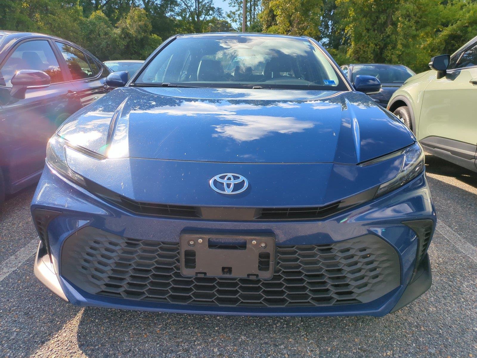 Used 2025  TOYOTA  image 7