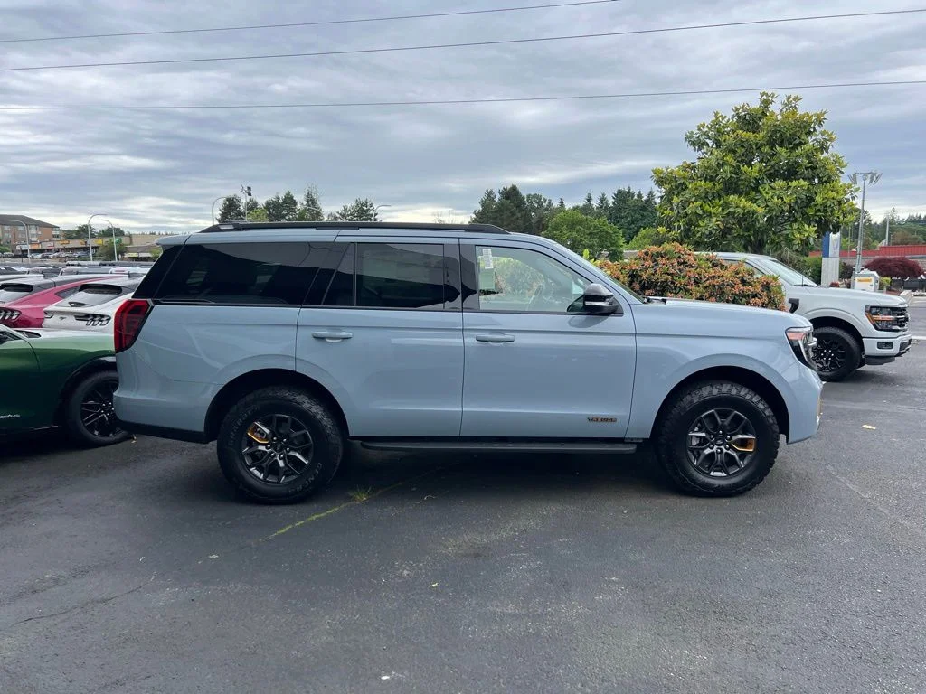 New 2026 Glacier Gray Metallic Tri-Coat Ford Tremor® image 6