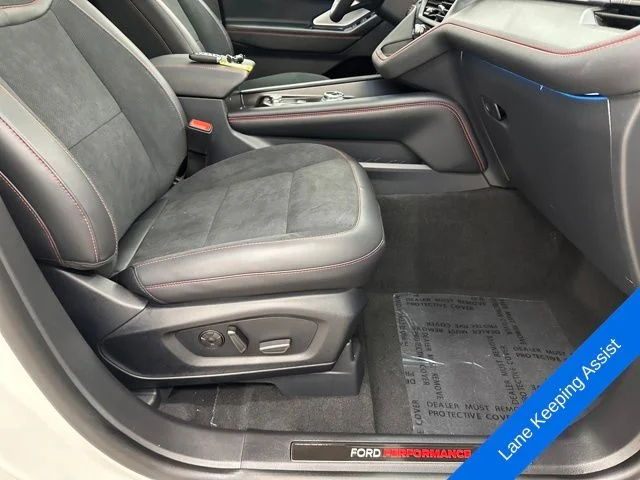New 2026 Star White Metallic Tri-Coat Ford ST image 11