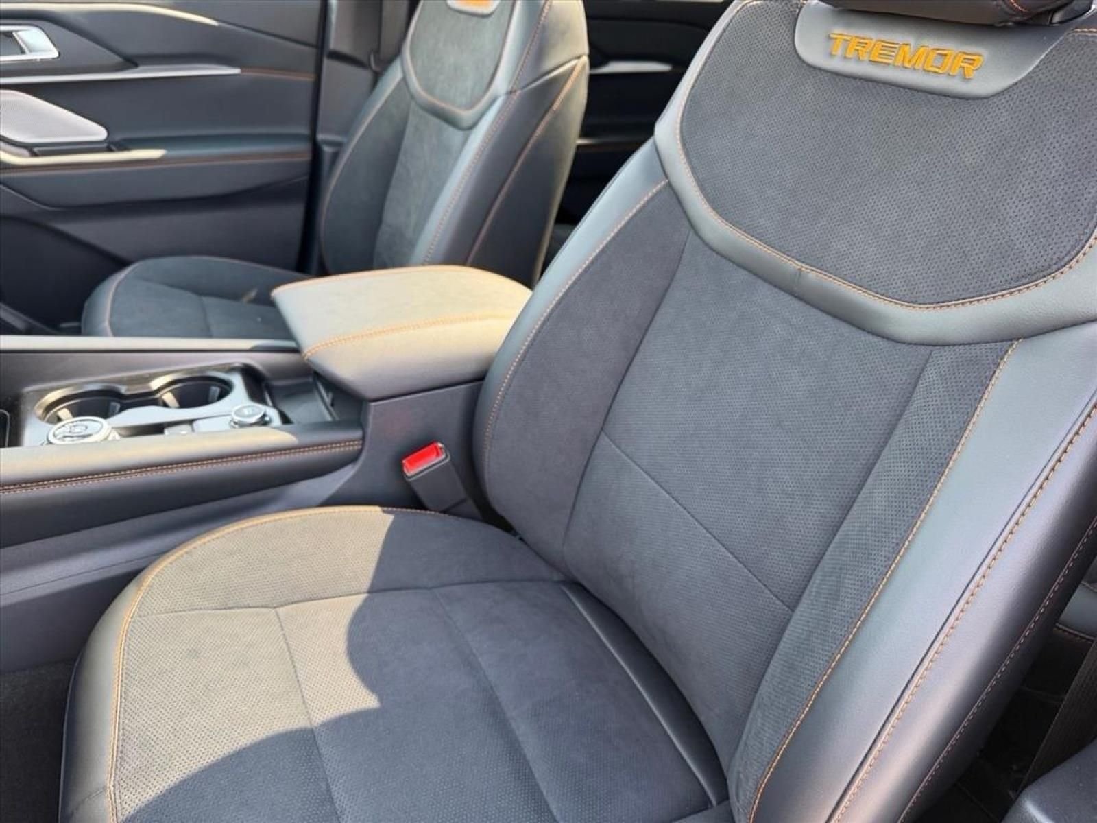 New 2026 Carbonized Gray Metallic Ford Tremor® image 10