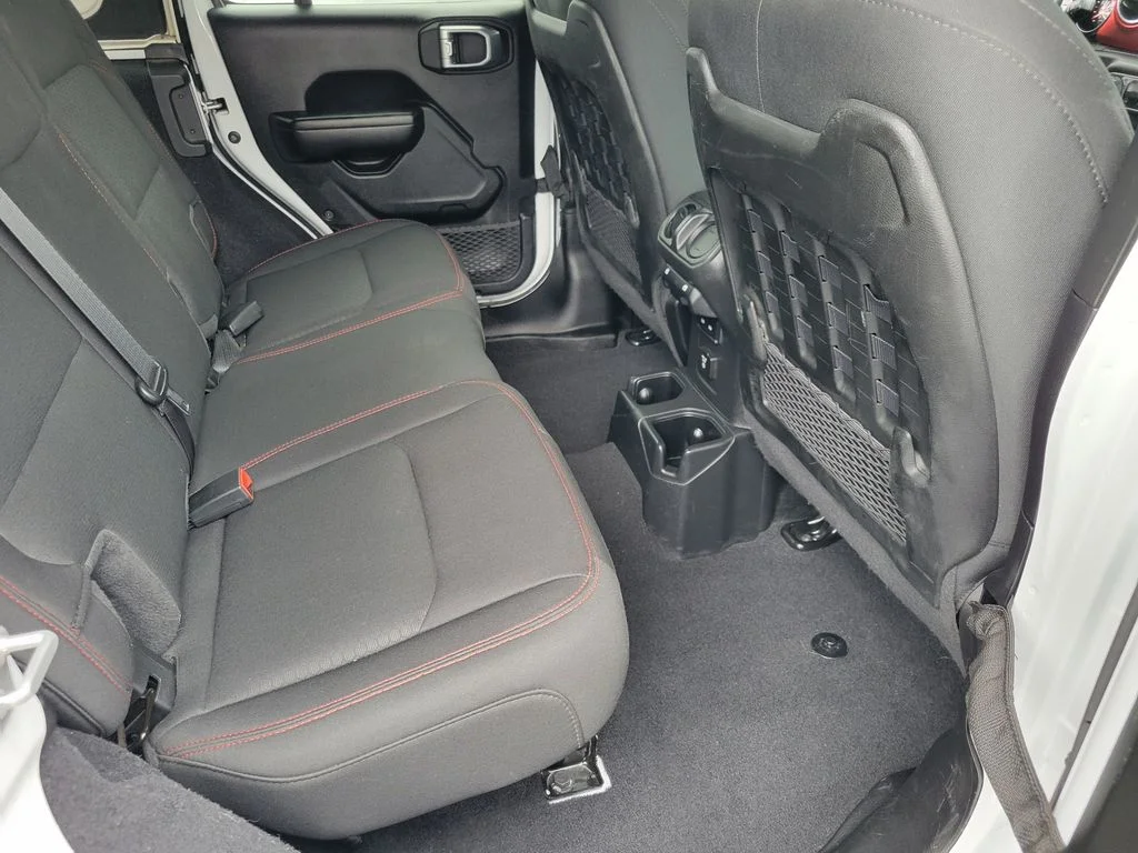 Used 2021 White Jeep Unlimited Rubicon image 21