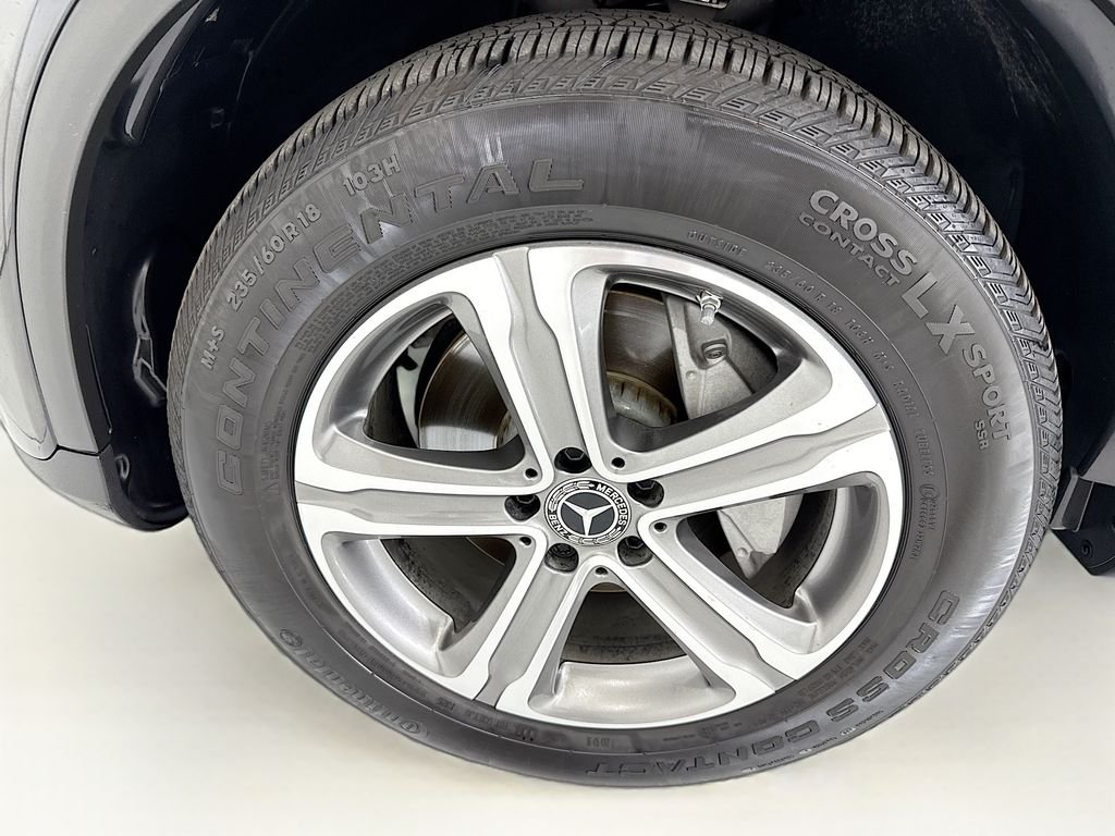Certified Used 2022  Mercedes-Benz GLC 300 image 28