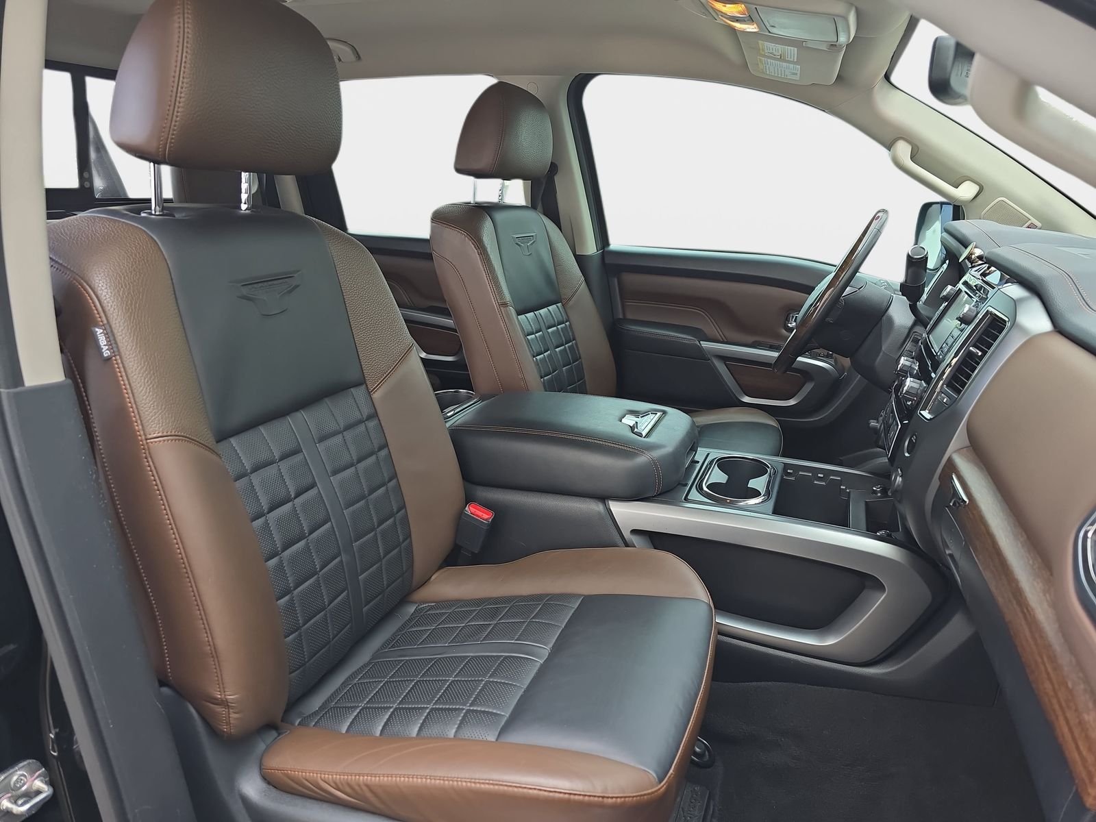 Used 2018 Black Nissan Platinum Reserve image 12