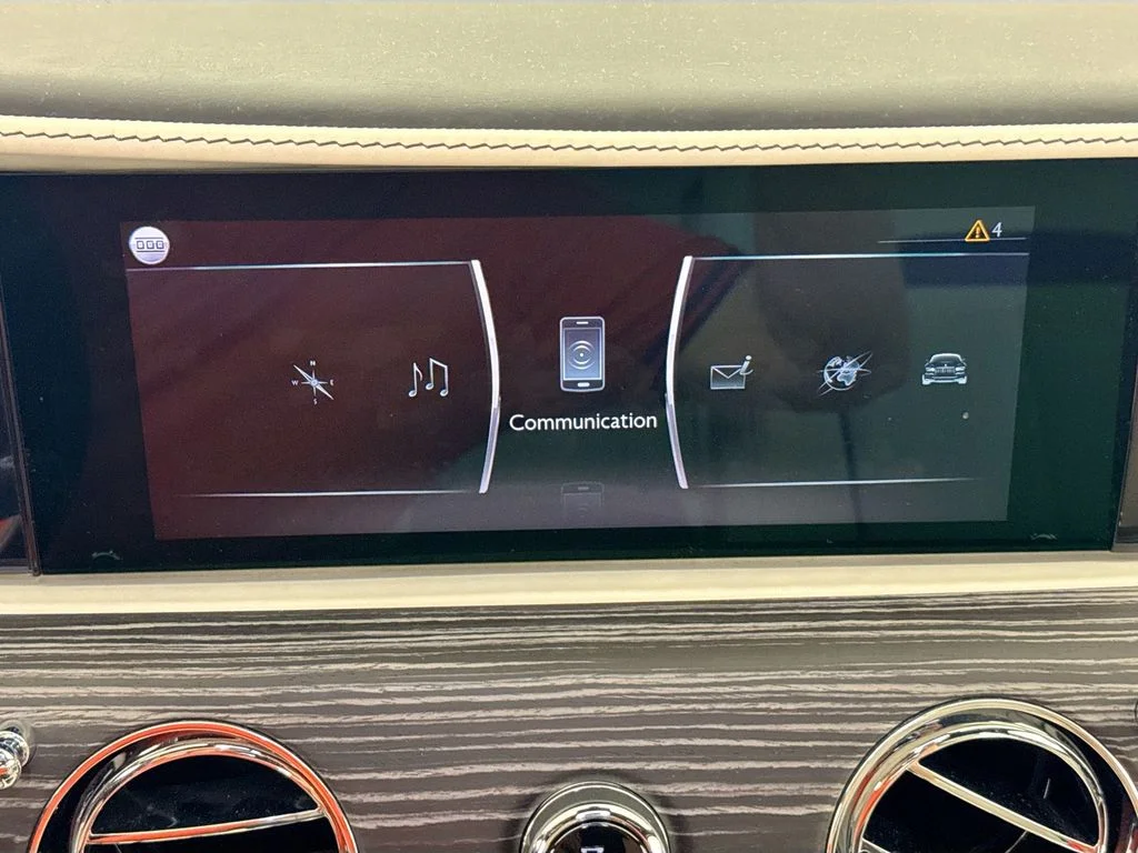 Used 2022 White Rolls-Royce  image 15
