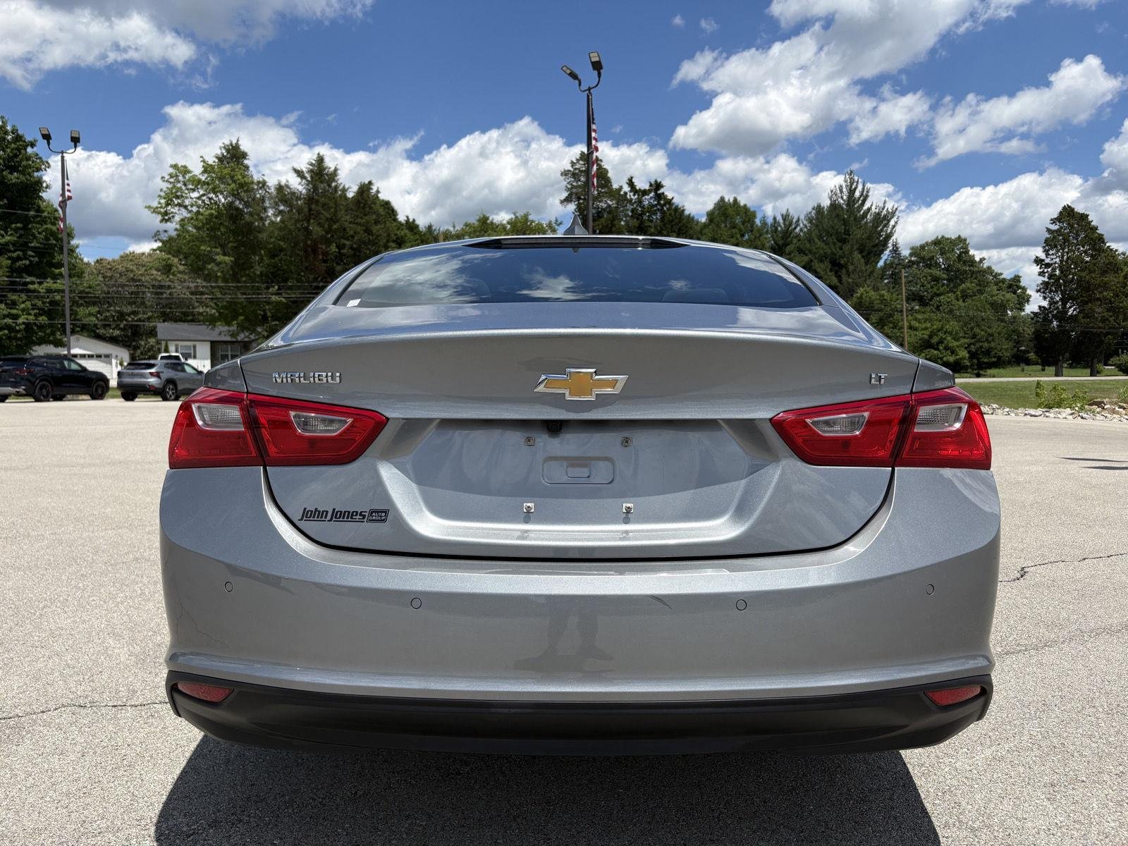 Used 2024 Sterling Gray Metallic Chevrolet LT image 19