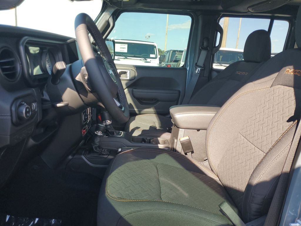 New 2026 Anvil Clear-Coat Exterior Paint Jeep Mojave image 8