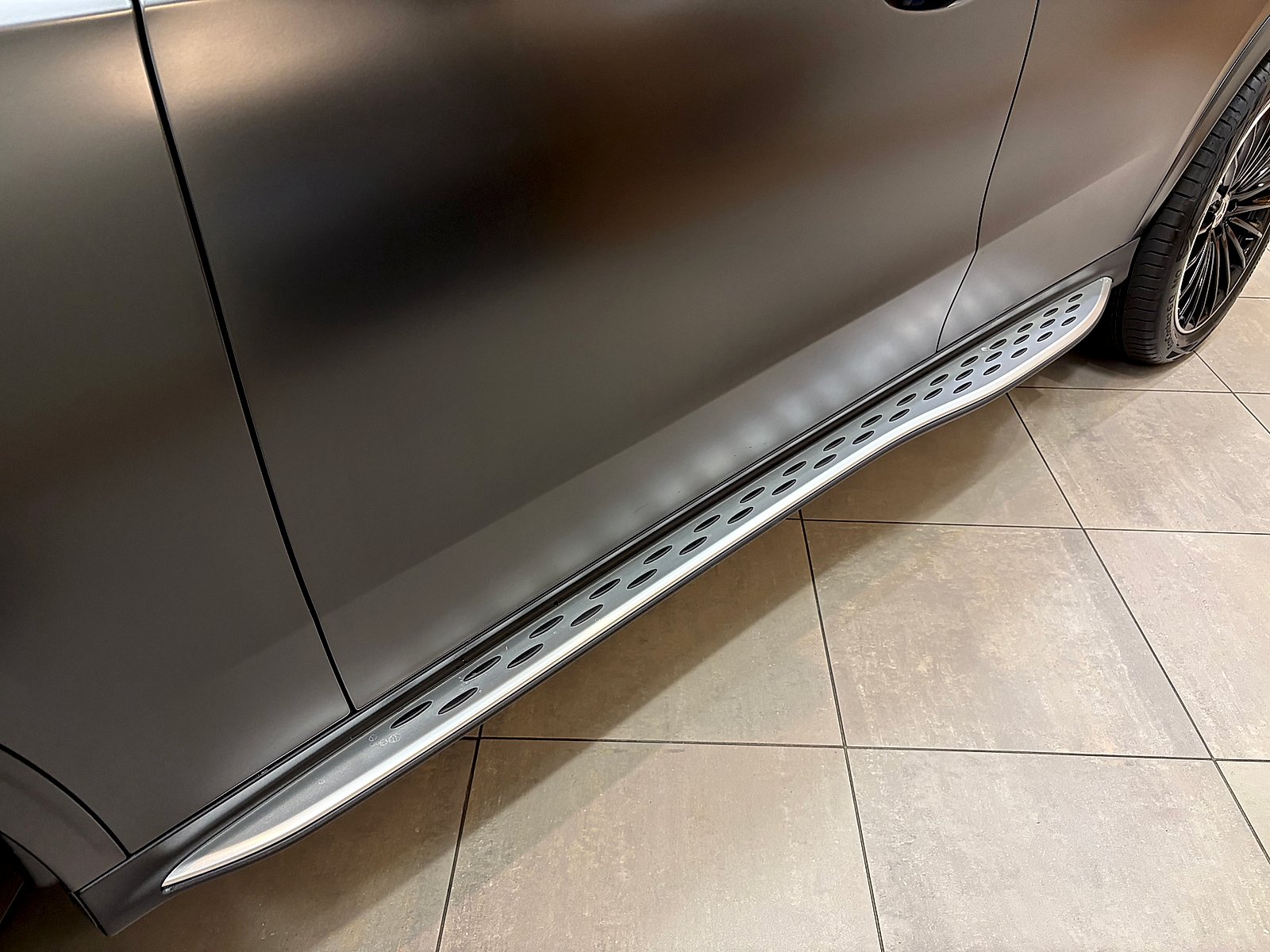 New 2027 MANUFAKTUR exclusive graphite grey magno Mercedes-Benz GLC 300 image 11