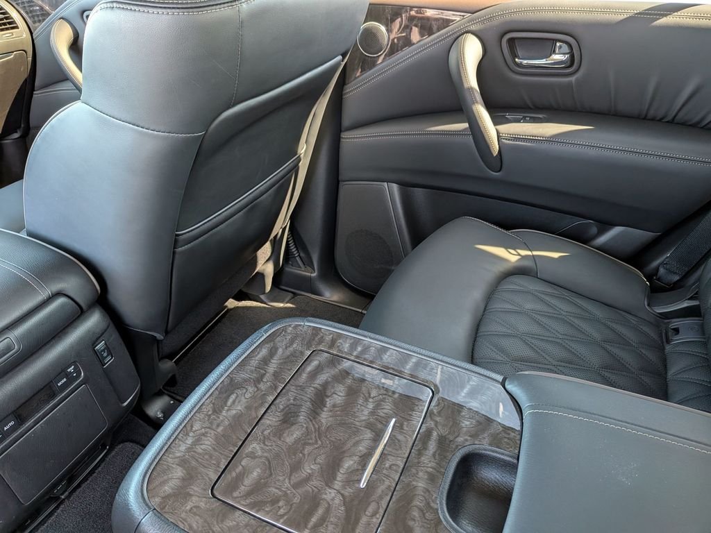 Used 2024 Gray Nissan Platinum image 34