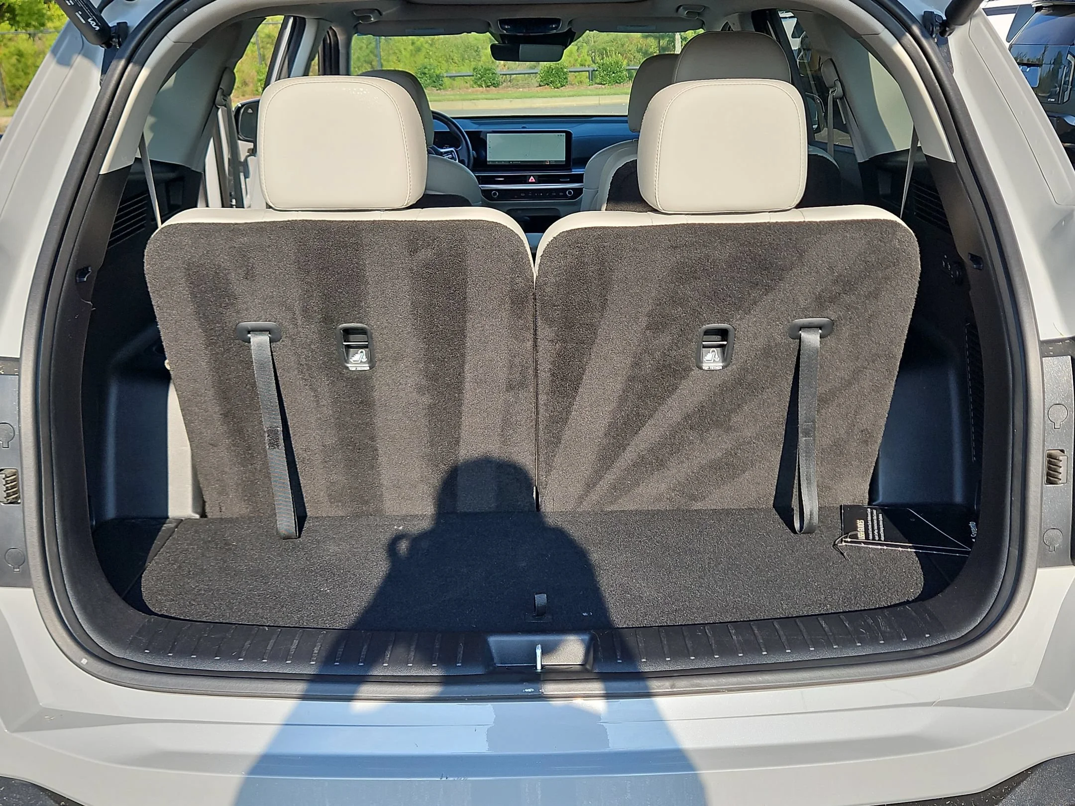 Used 2025 Wolf Gray Kia EX image 18