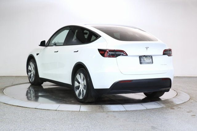 Used 2021 Tesla Model Y Long Range with VIN 5YJYGDEEXMF262044 for sale in Hoffman Estates, IL