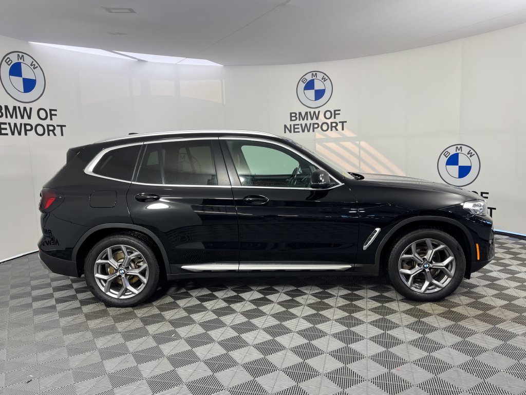 Used 2023 Black BMW xDrive30i image 6