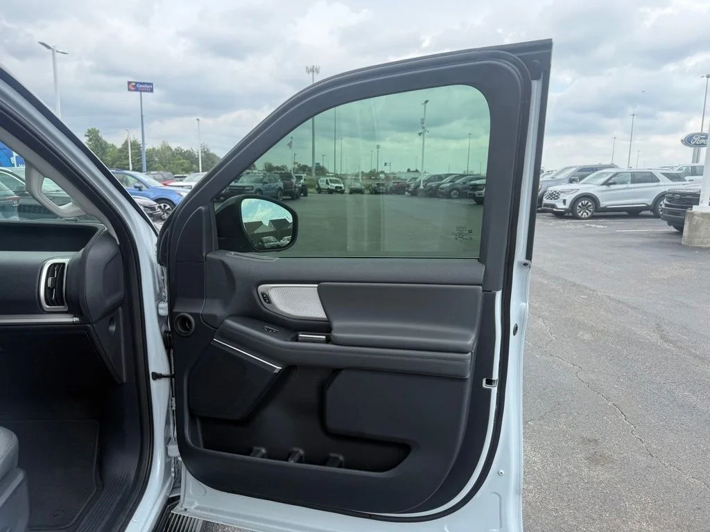 New 2026 Space Silver Metallic Ford MAX Active image 65