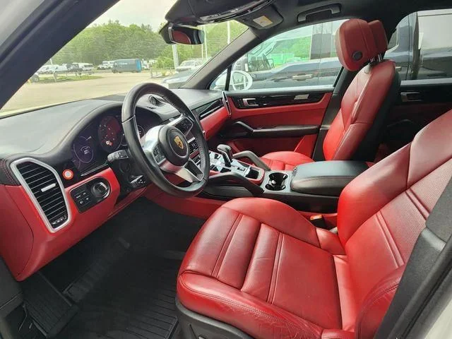 Used 2022 White Porsche  image 2