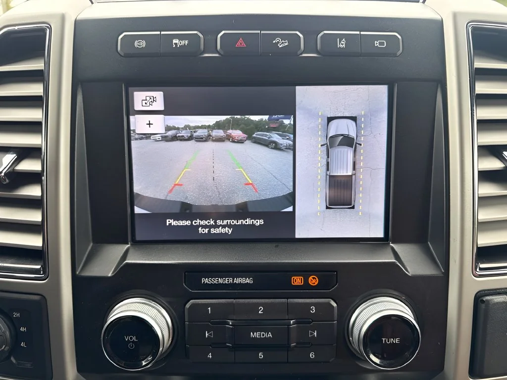 Used 2019 White Ford King Ranch image 21