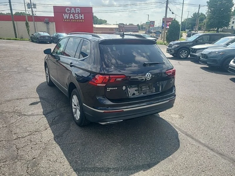 Used 2018 Black Volkswagen 2.0T SE image 4