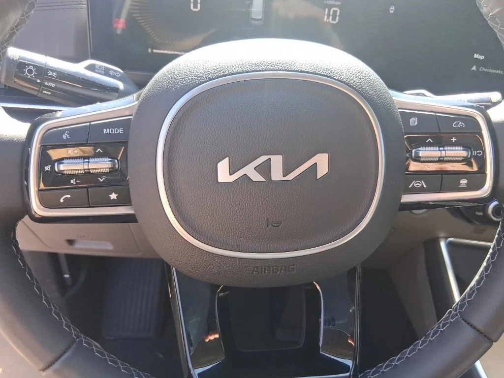 Certified Used 2026 Black Kia EX image 14