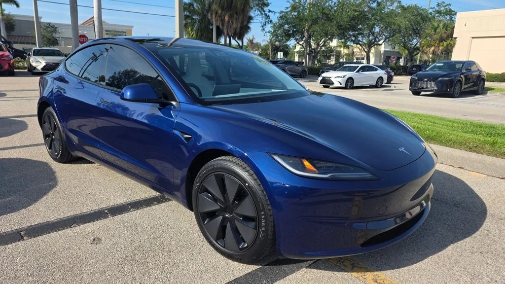2025 Tesla Model 3 Long Range's photo