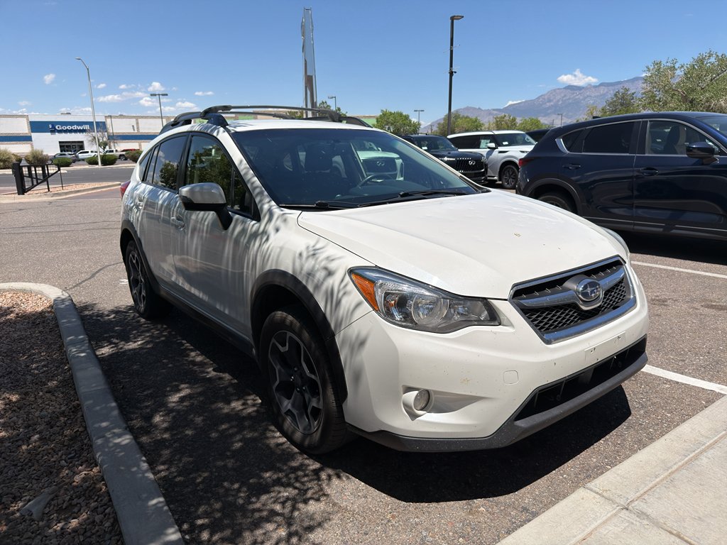Used 2015 Crystal White Pearl Subaru Limited image 3