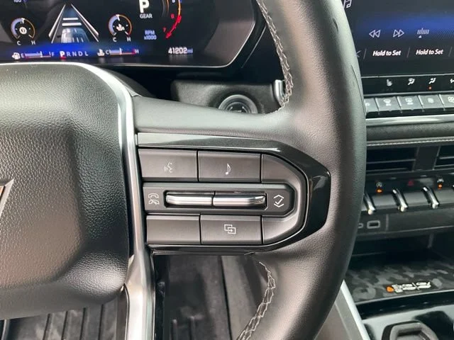Used 2024 Summit White Chevrolet LT image 12