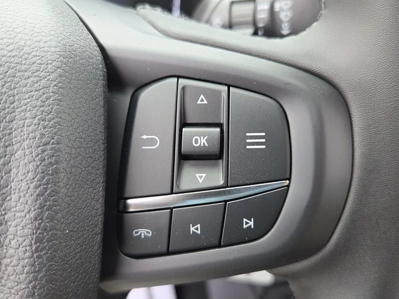 New 2026 Oxford White Ford XLT image 22