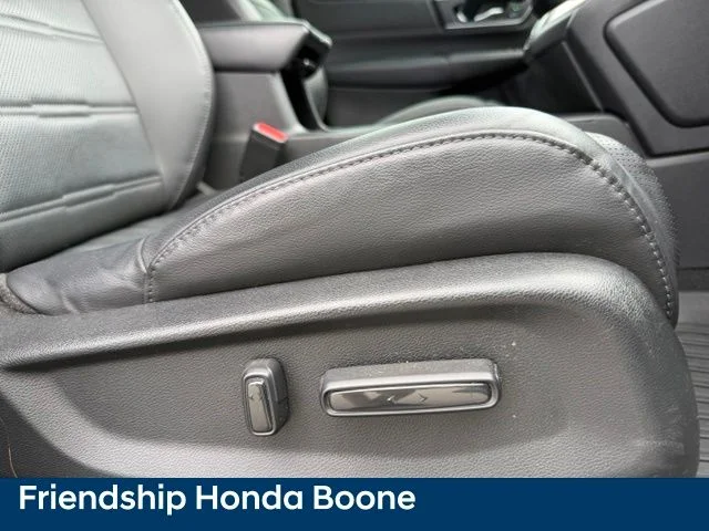 Used 2019 Silver Honda Touring image 49