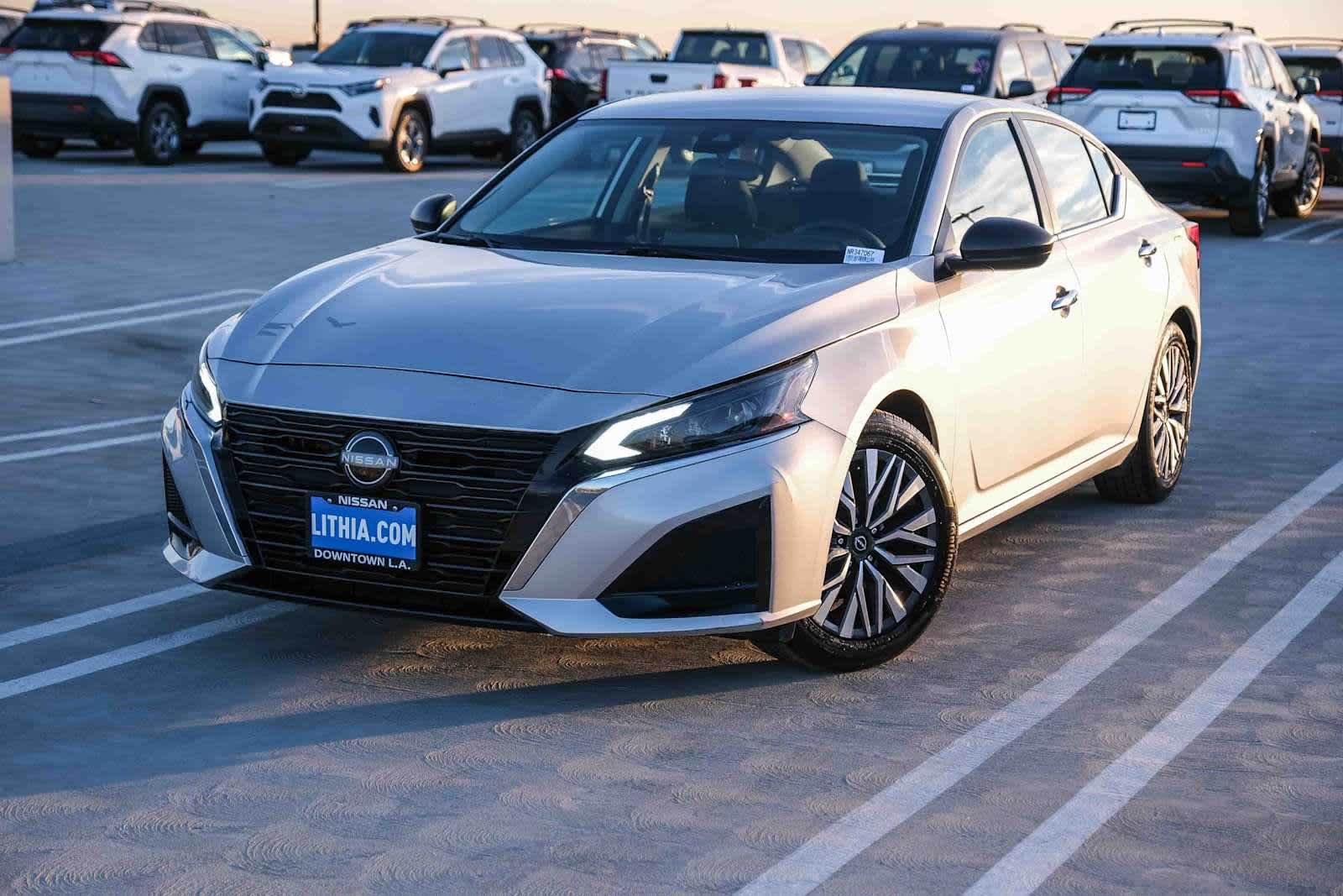 2024 Nissan Altima SV