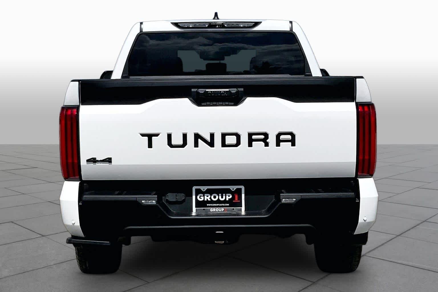Used 2024 Ice Cap Toyota SR5 image 5