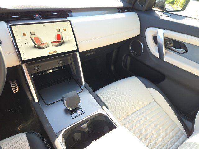 Used 2025 Gray Land Rover Dynamic SE image 15