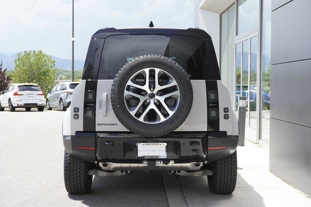 New 2026 Borasco Grey Land Rover S image 6