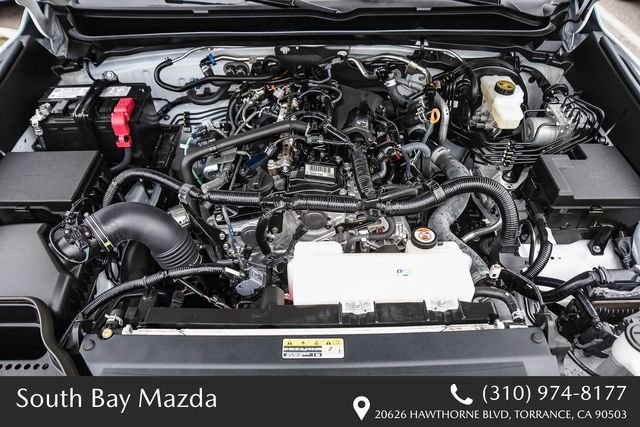 2025 Toyota Tacoma SR5 - Photo 25