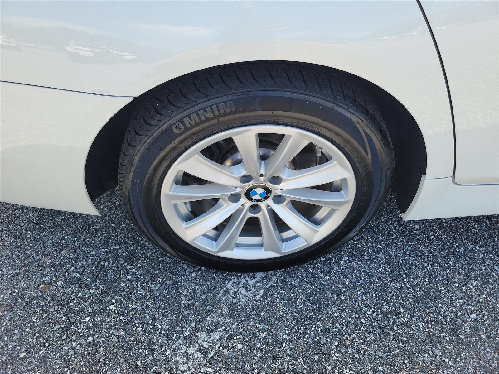 Used 2015  BMW 528I XDRIVE image 7