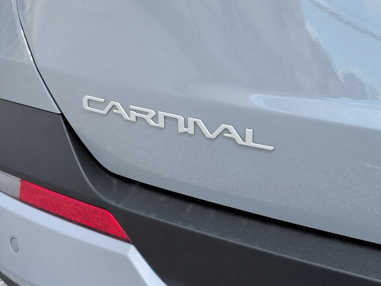 New 2026 Ceramic Silver Kia EX image 13