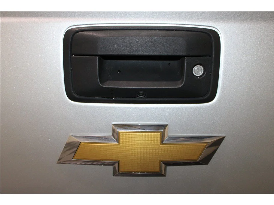 Used 2014 Silver Ice Metallic Chevrolet LT image 18