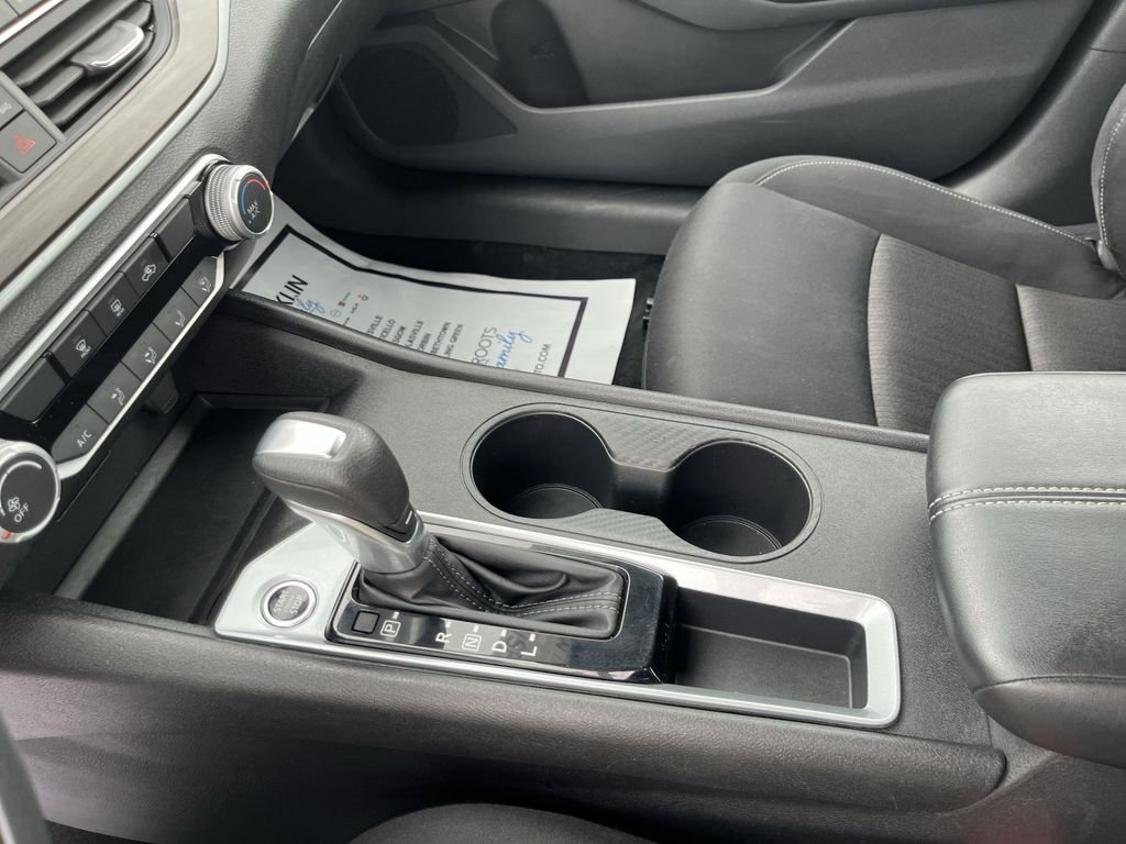 Used 2025 Gun Metallic Nissan 2.5 SV image 18