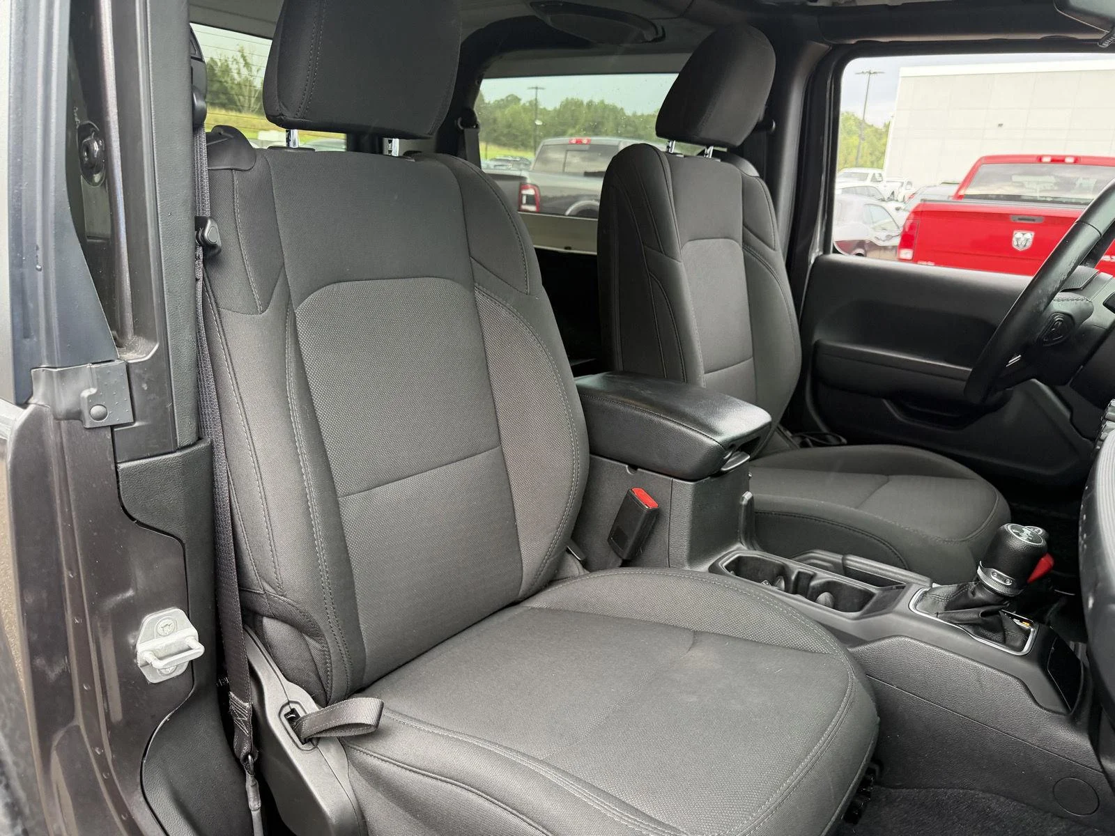 Used 2022 Granite Crystal Metallic Clearcoat Jeep Sport S image 19