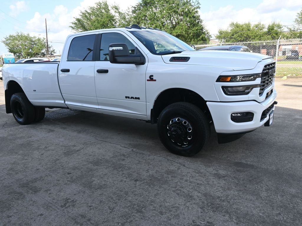 New 2026 Bright White Clear-Coat Exterior Paint RAM Big Horn image 33