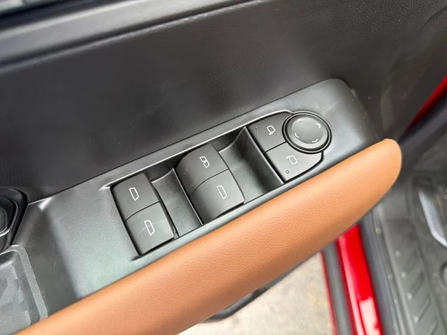 2026 GMC Canyon AT4 - Photo 17