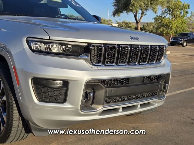 Used 2021 Silver Jeep Overland image 8