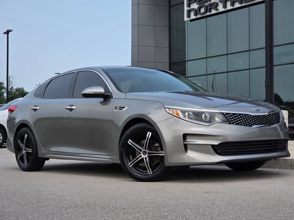 Used 2017 Kia Optima EX with VIN 5XXGU4L35HG137123 for sale in Fort Wright, KY